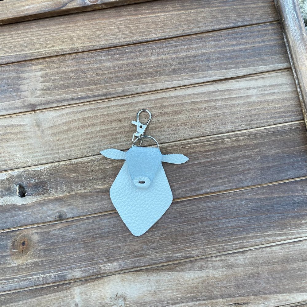 Cow Keychain - Picture 3 of 5